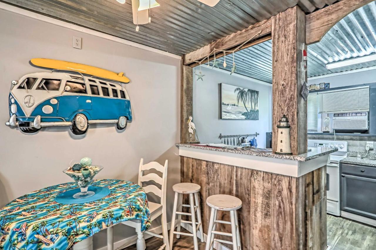 Ocean Isle Beach Studio 1 Mi To Downtown And Pier Екстериор снимка