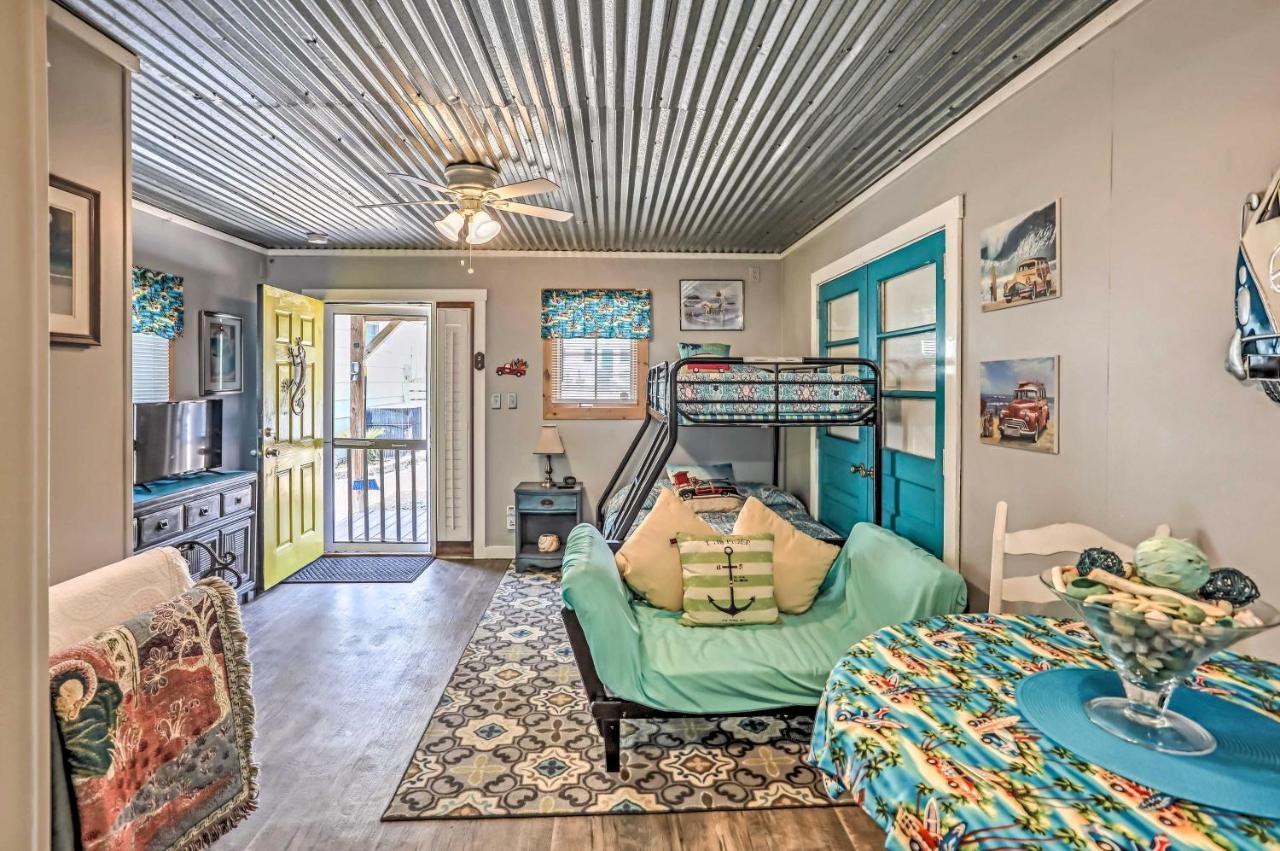 Ocean Isle Beach Studio 1 Mi To Downtown And Pier Екстериор снимка