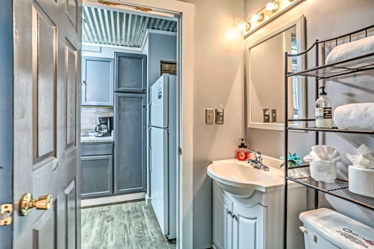 Ocean Isle Beach Studio 1 Mi To Downtown And Pier Екстериор снимка